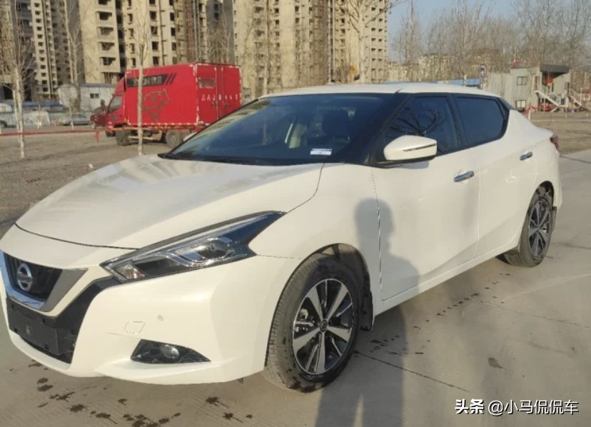 蓝鸟和轩逸谁更值得买,失之一厘差之千里