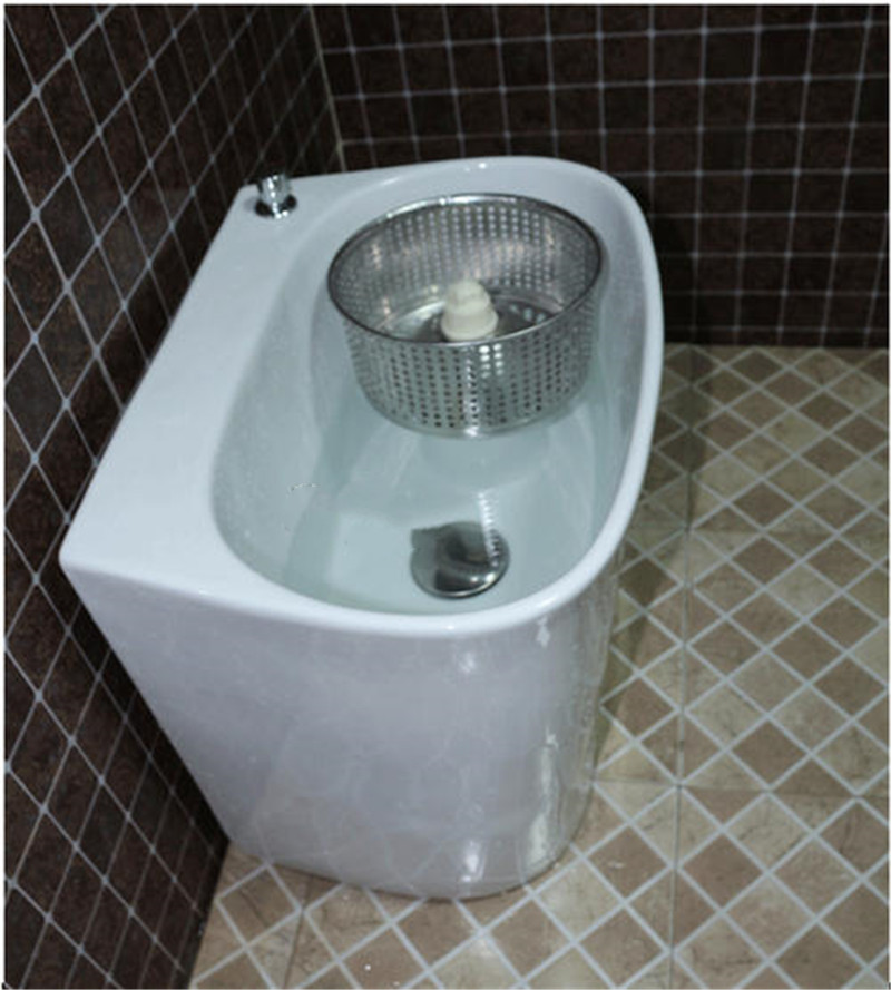 家里安装3个拖把池,怎么在卫生间安装洗拖把池