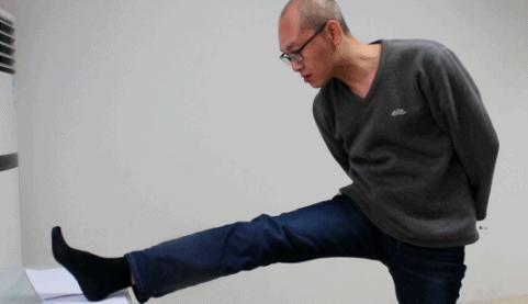 膀胱经腰痛如何疏通,拉伸膀胱经缓解坐骨神经