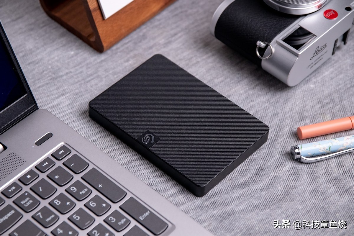 高端移动硬盘推荐,商务移动硬盘