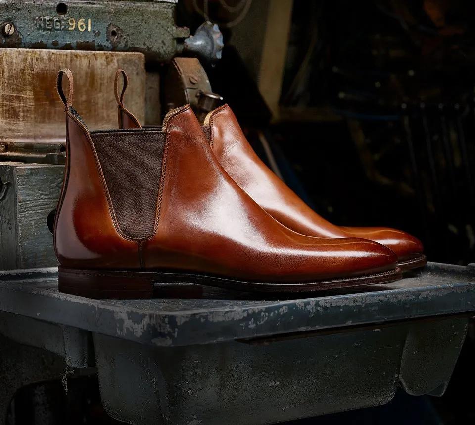 在秋冬季初尝绅士靴？认准这两款，正闲场景轻松包办