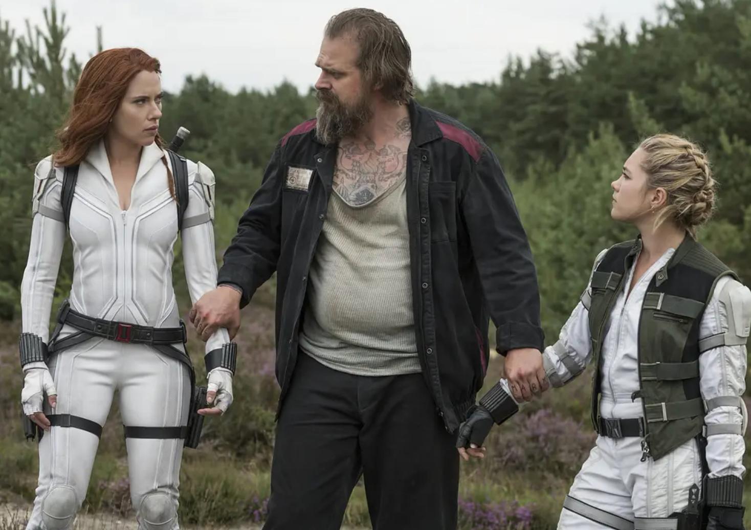 《黑寡妇》的影片细节解析,黑寡妇电影为什么是烂片