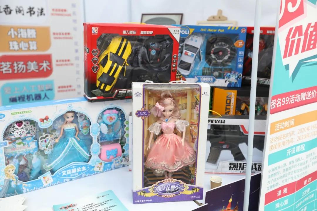 贵阳潮人为何扎推前往这里吃喝玩乐购?速戳