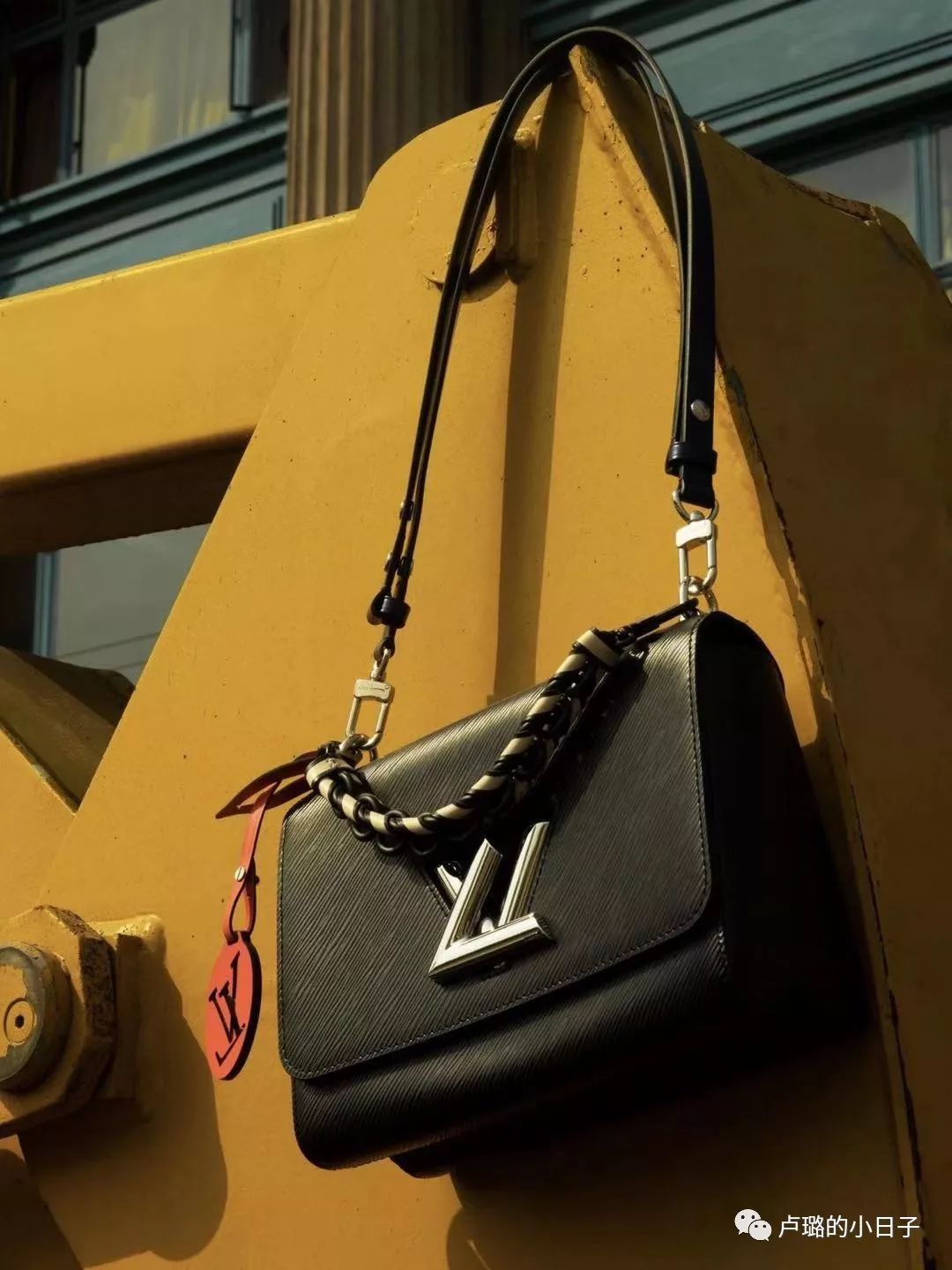 中年女士包包轻奢推荐,中年女士适合买什么样的包包