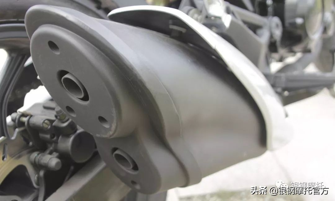 银钢大怪兽和小怪兽哪个好看,银钢小怪兽和大怪兽有什么区别吗