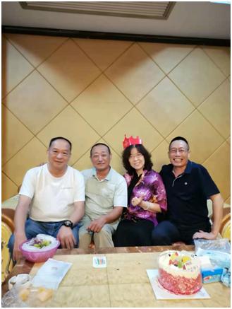 铁二代与铁道兵情深谊长作者:七师二代张玉梅