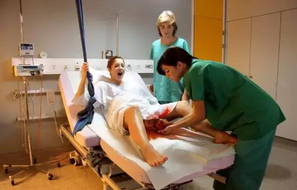 她们的生娃成了一场“噩梦”，就因为信了这东西