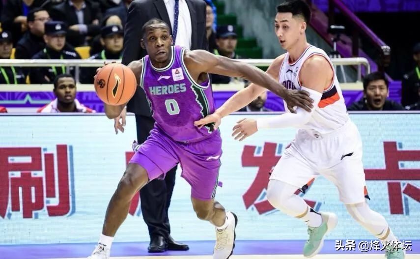 巩晓彬怒怼球员打球这种痛苦,巩晓彬现在最新状况