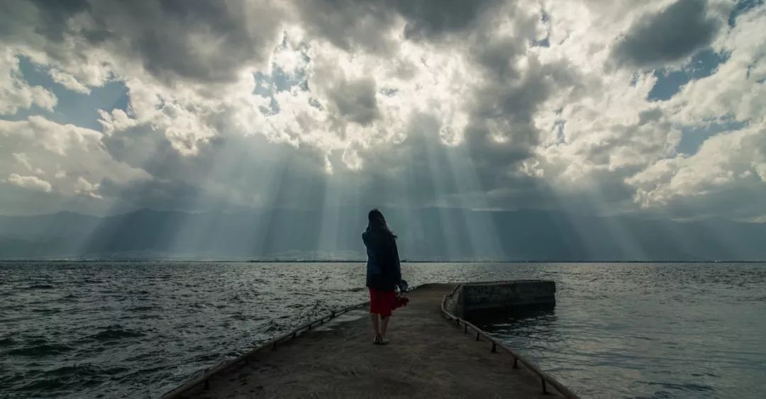 怼脸拍素颜女明星,女明星高清怼脸素颜镜头