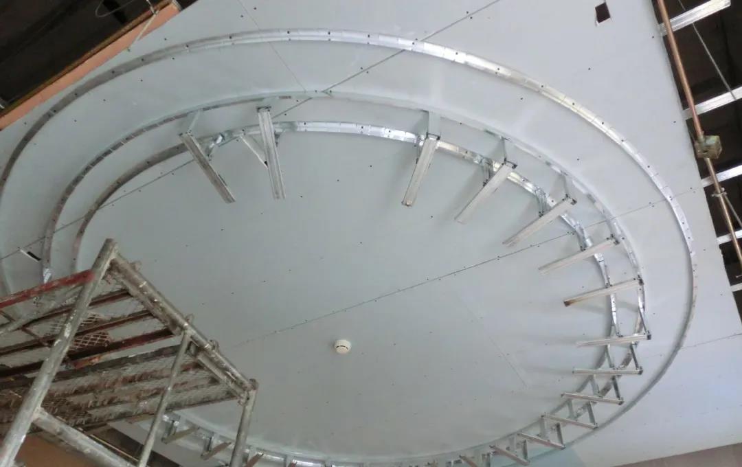 全轻钢龙骨吊顶施工工艺教程,轻钢龙骨隔墙施工工艺流程视频