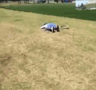 搞笑gif这才是真正的口若悬河,搞笑gif趣图这大概就是爱情吧