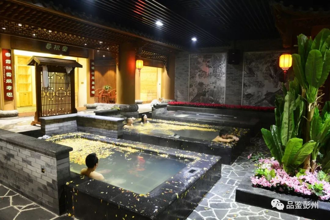 成都市内泡汤温泉第一名,成都周边温泉谷