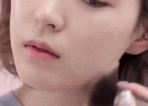 大饼脸塌鼻梁小眼睛怎么变美,大饼脸塌鼻梁凸嘴怎么提升精致度