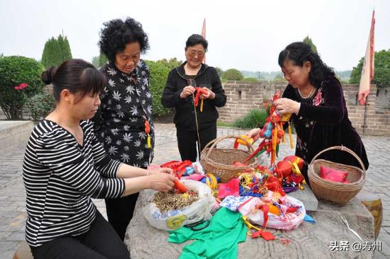 安徽寿县：香包粽子虎头鞋端午习俗蕴古城