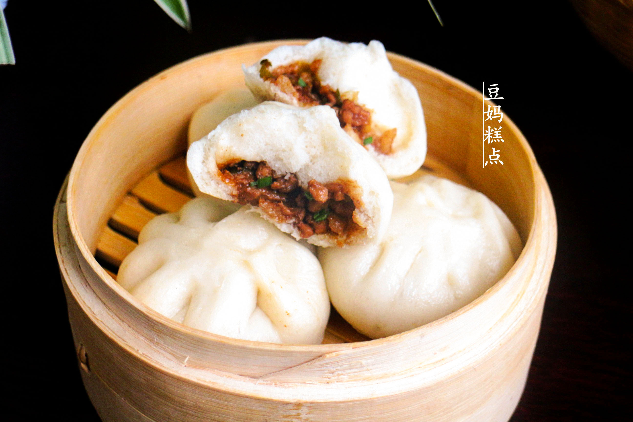 怎么做酱肉包好吃,教你在家做酱肉包