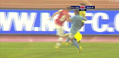 疯狂的足球搞笑视频大全,爆笑足球解说疯狂的足球