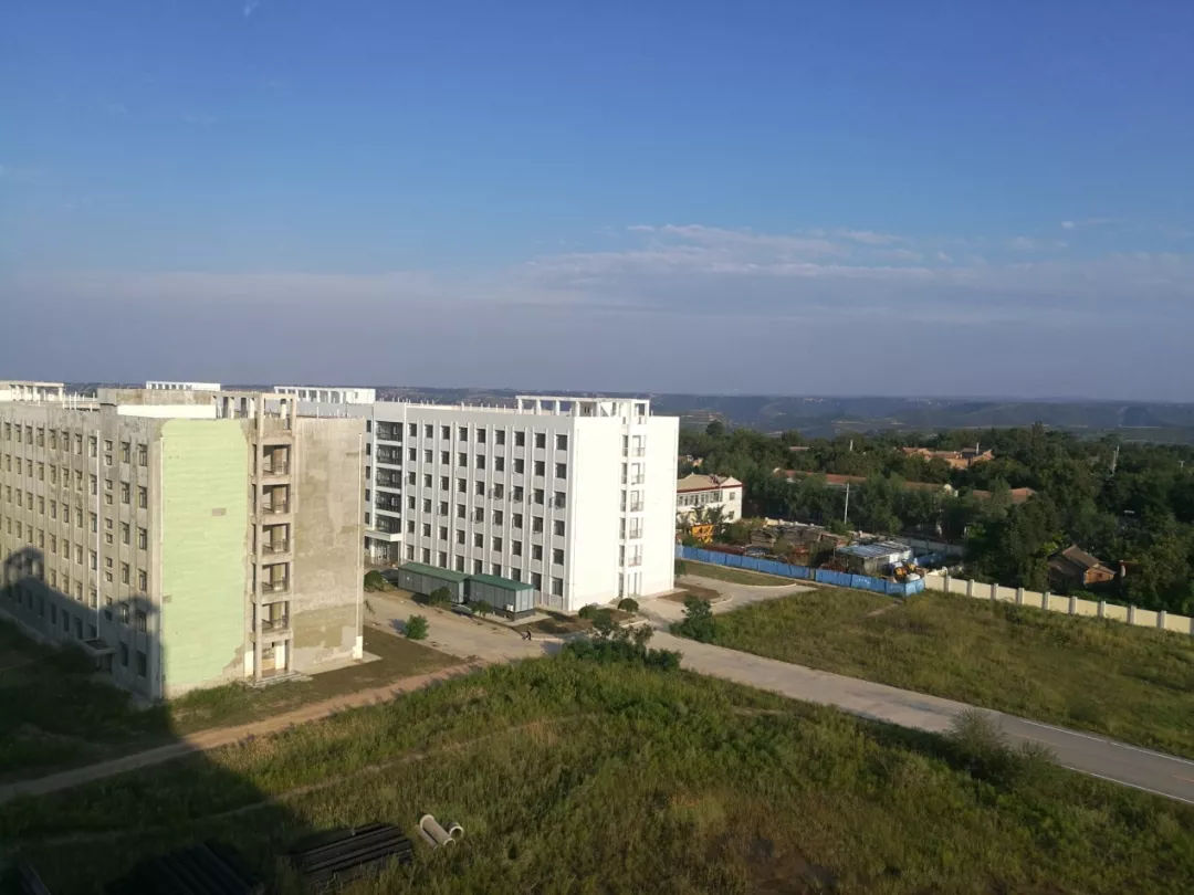 濉旂背vs鍍靛案,濉旂背瑙ｈ妞嶇墿澶ф垬鍍靛案