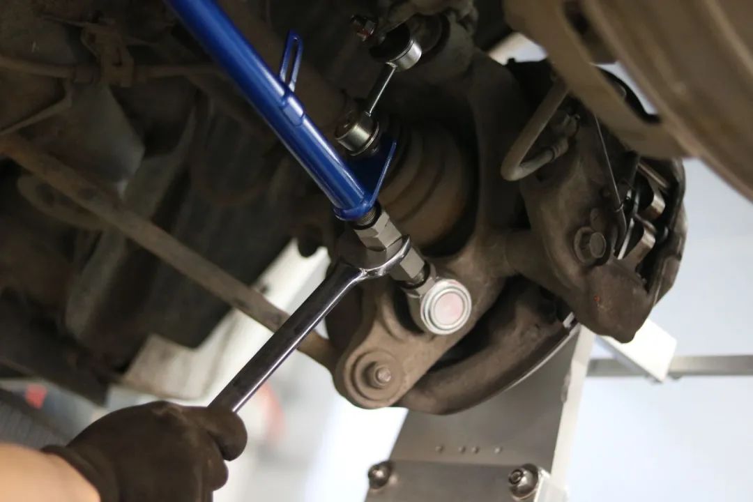 怪兽修车：翻新一辆2005年凌志LS430，当年百万经典车，满血复活