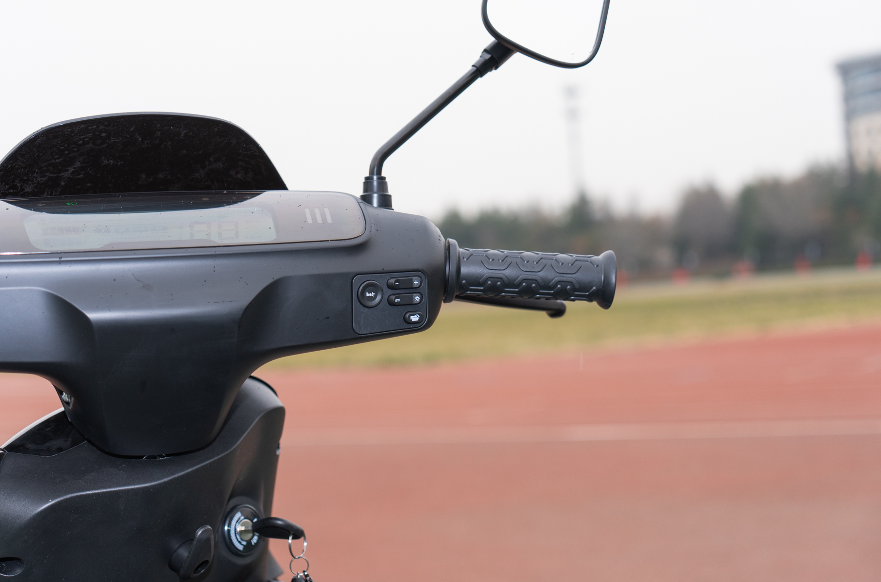 电动车别只认小牛，钱江摩灵能上三种牌，十分给力