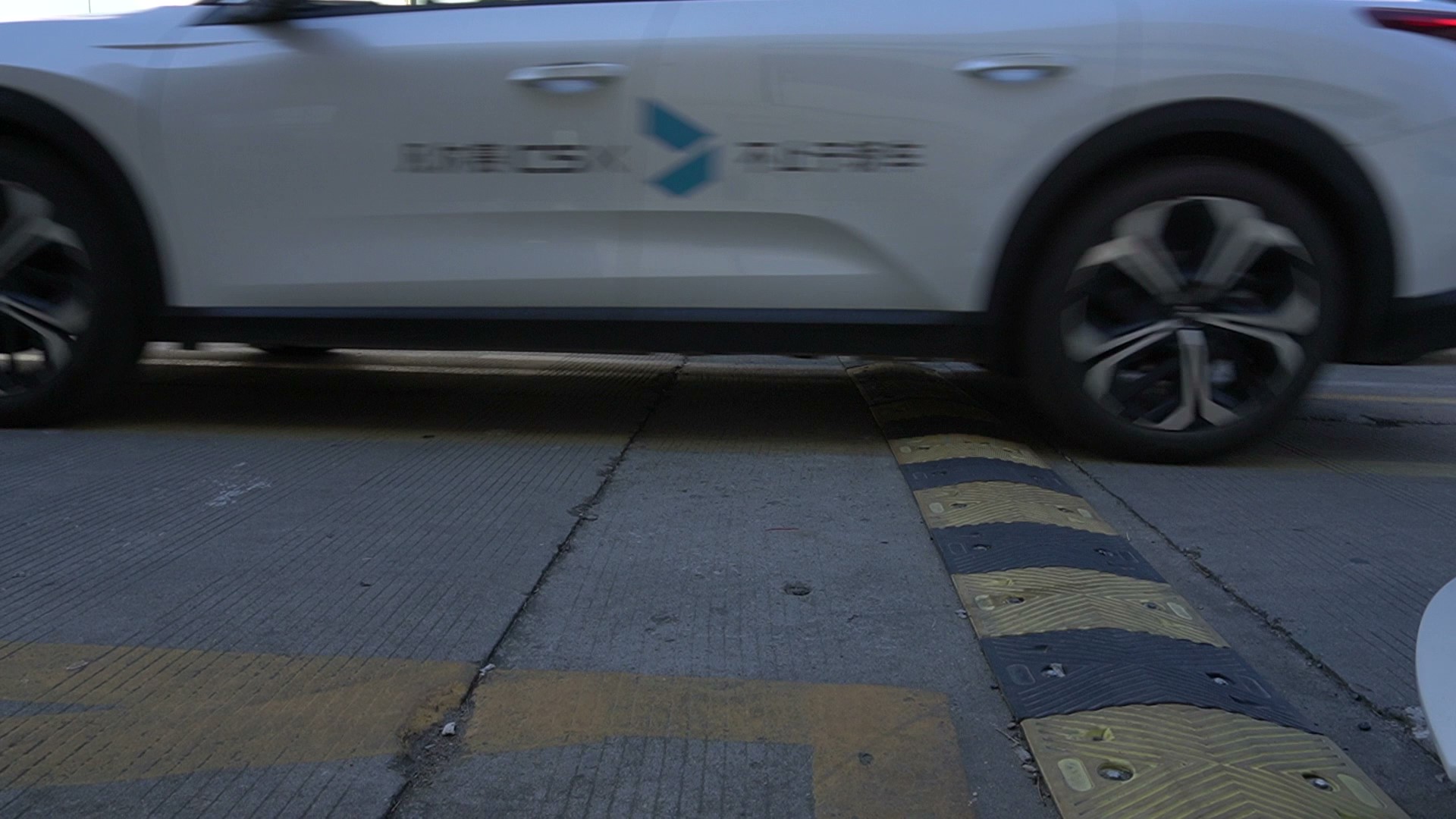 凡尔赛c5x车载流量,凡尔赛c5x流量卡在哪里