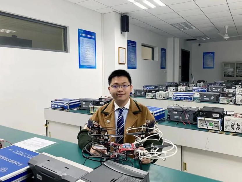 上海表兄弟,上海双胞胎兄弟考上大学