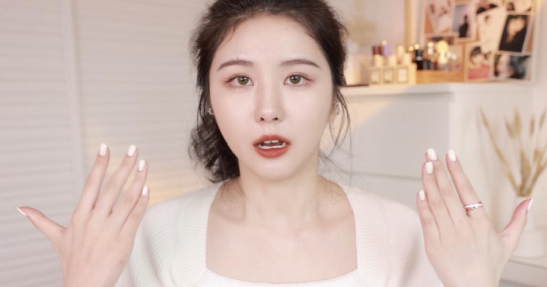 薄唇涂口红淡妆的正确方法,厚唇日常妆适合什么口红