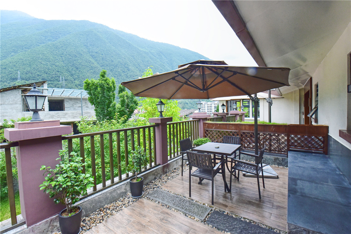 去一次西藏歌曲,圣洁甘孜之旅