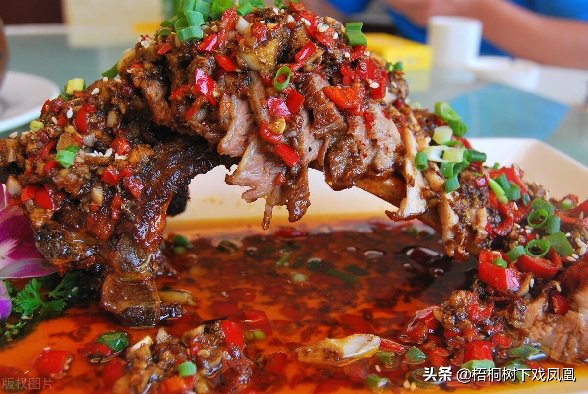 湖南人不怕辣的来历,湖南菜不见辣椒还为什么这么辣