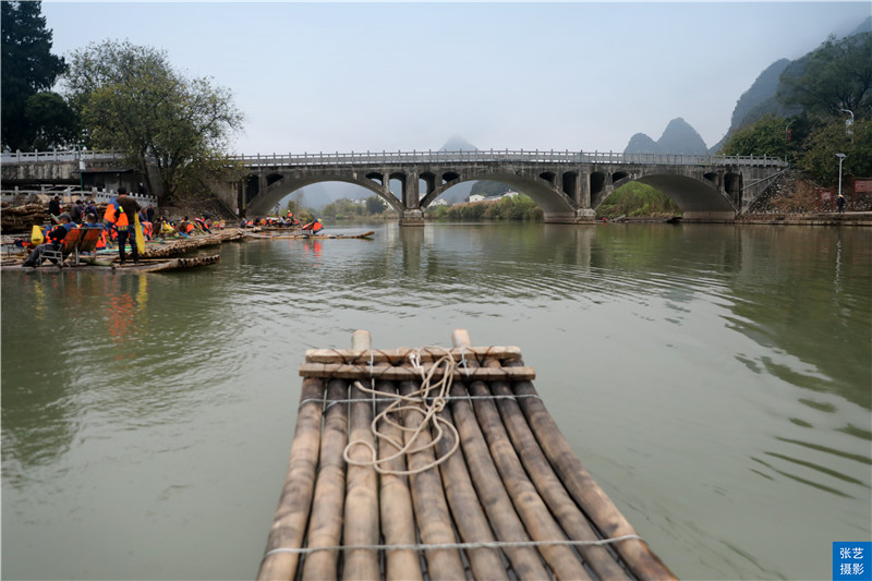 阳朔遇龙河8人船打水筏漂流,阳朔遇龙河竹筏八人筏