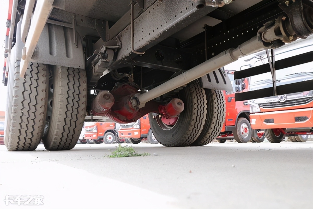 最便宜的国五6.8米载货车,15万以内最快的五款轿车