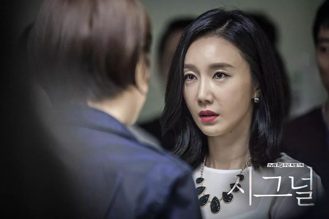 揭露韩国财阀的电影,揭示韩国财阀的电影