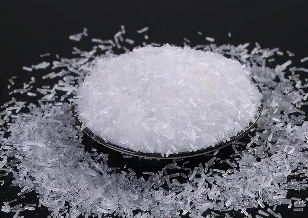 味精是餐桌上的害人精吗,味精是什么做的常用有毒吗