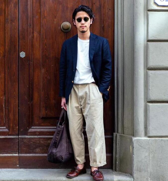 脸黑脖子黑怎么穿衣服,骨架大脖子短的女生怎么穿衣