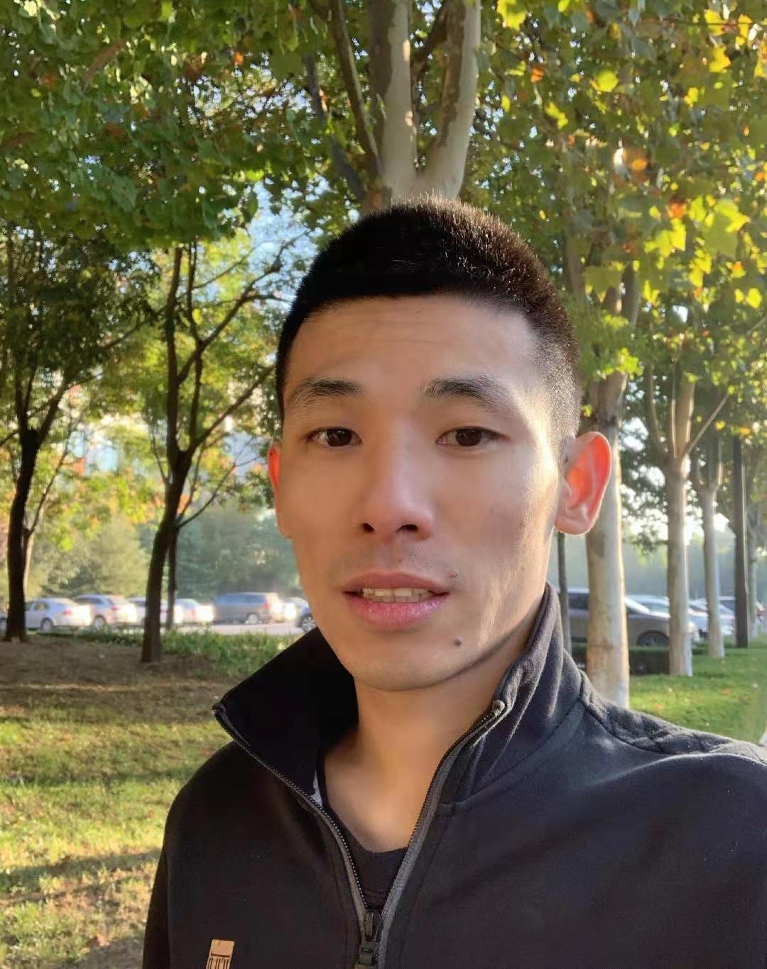 旭旭宝宝被质疑是“托”,直播晒出充值记录，一个月消费146万