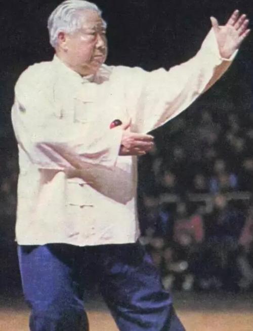 太极拳什么时间练好,怎样练好吴式太极拳