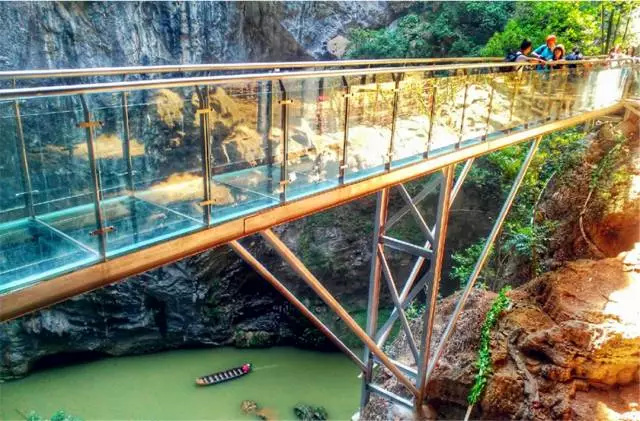 深圳五指耙公园玻璃桥,超级刺激玻璃桥第一视角