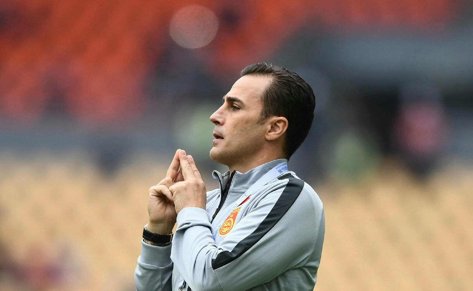 韦世豪脚法视频,韦世豪脚踩球