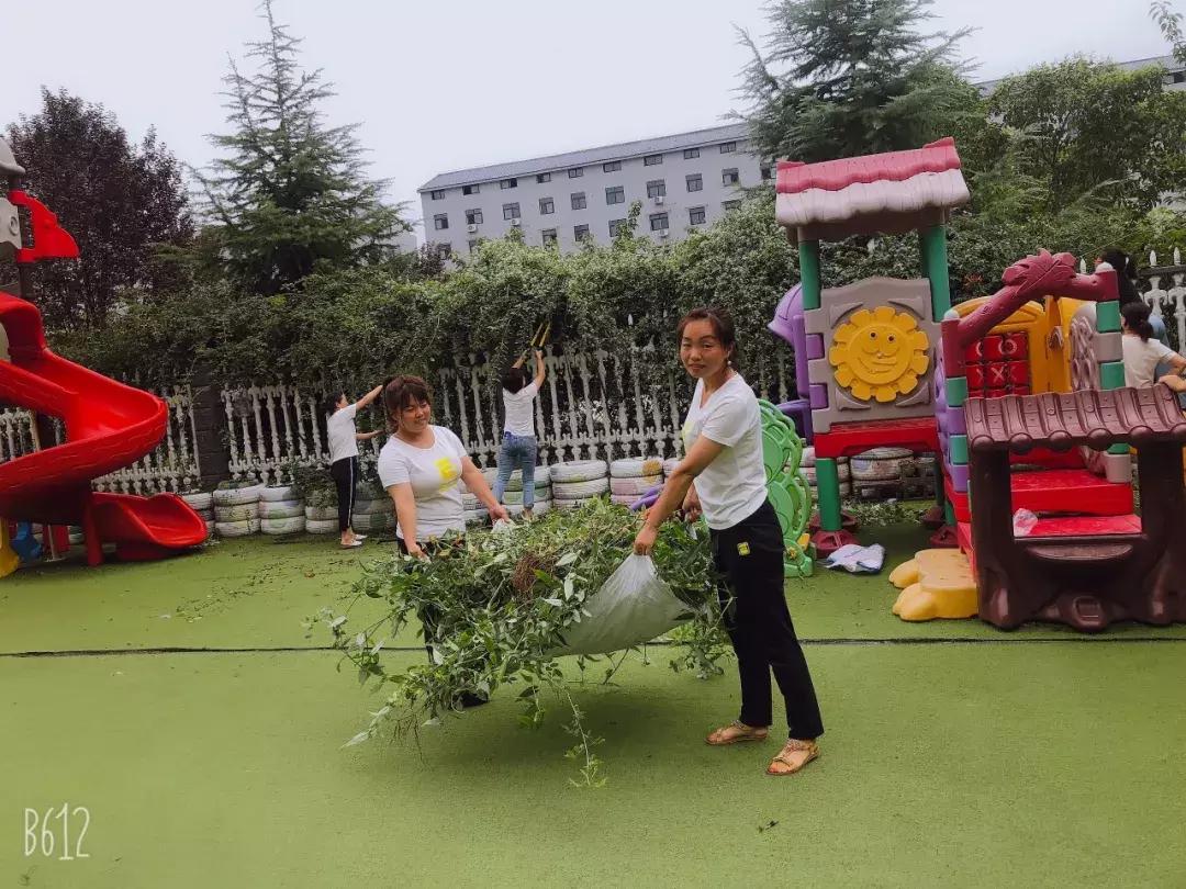 师爱如蜜，用心铺开童话之路，格林童话幼儿园喜迎开学季