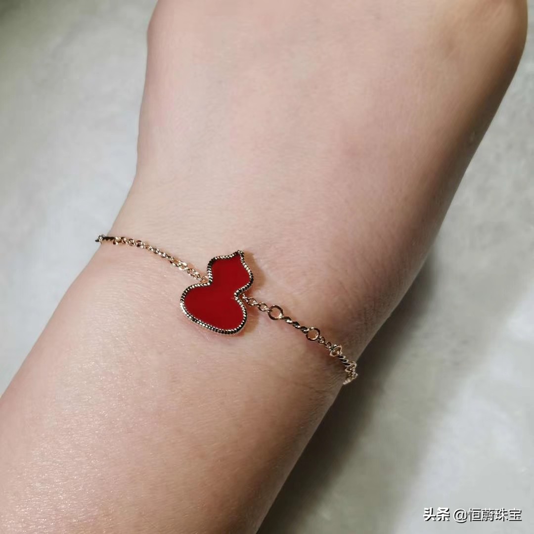 十大最受欢迎的手链,世界名牌手链十大排名潘多拉