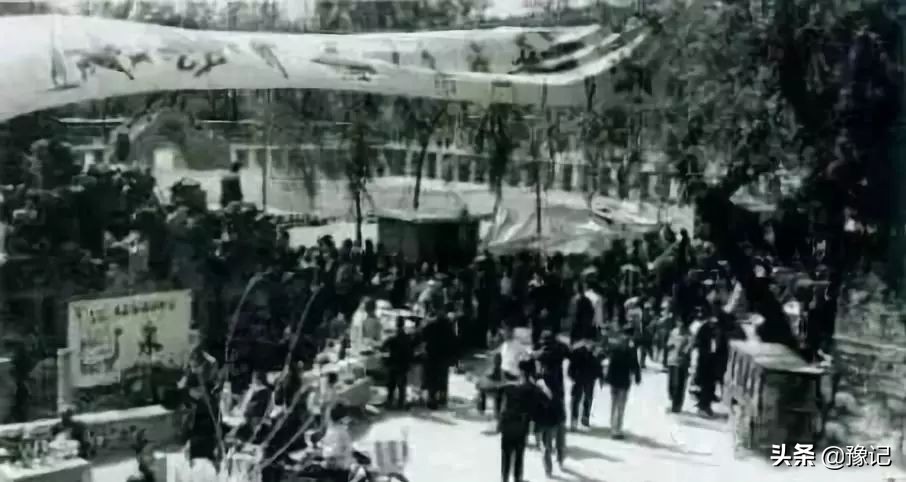 辉县不上山能去哪里旅游,辉县为什么不叫百泉市