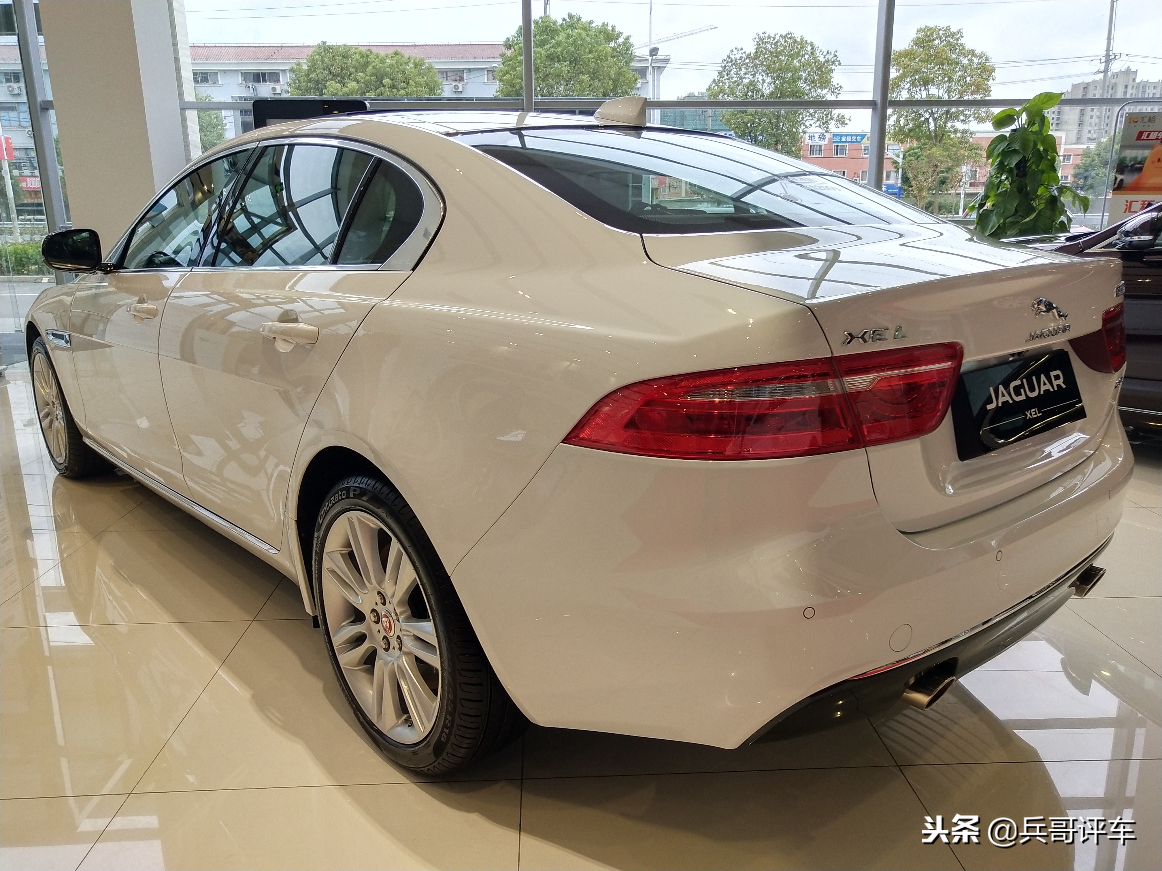 捷豹xel3.0t试驾评测,xel和3系对比评测