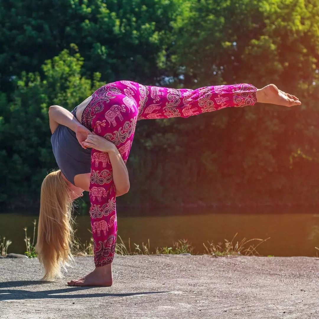 熬夜加班长痘痘怎么办,熬夜加班脸上起痘怎么消除