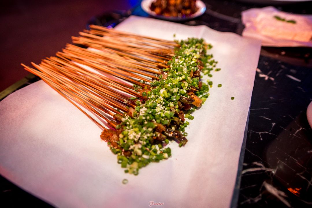 海口贰麻酒馆哪家好,贰麻酒馆是哪个网红开的