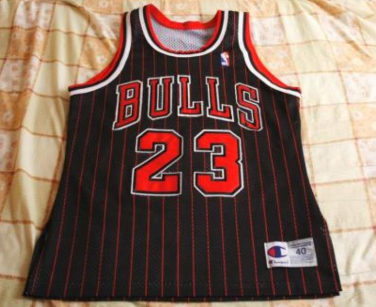 champion假货与真货的区别,champion冠军t恤如何鉴别真假