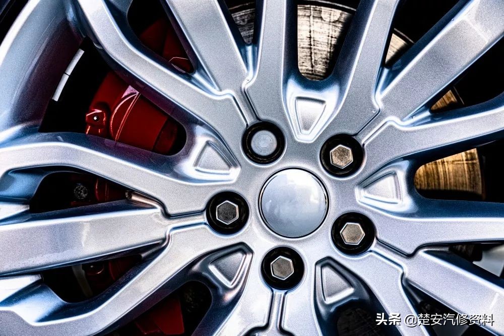 奔驰glc260刹车尖叫异响解决方法,宋plusdm-i低速刹车异响解决办法