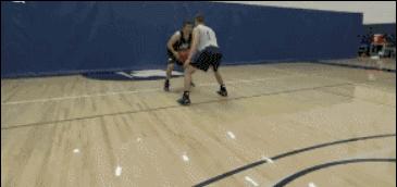 篮球一招练到极致crossover,篮球基础常用过人训练方法