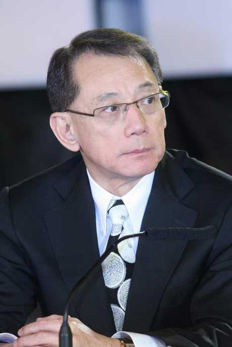 杨受成英皇发家史,杨受成和赌王