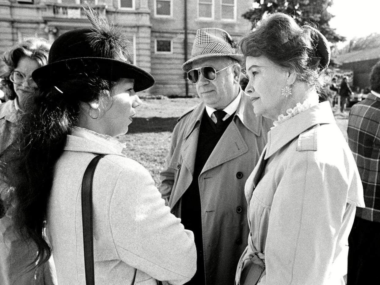 美国最红捉鬼夫妇!破“魔鬼附身”*杀凶**案,传奇人生吓坏三代人