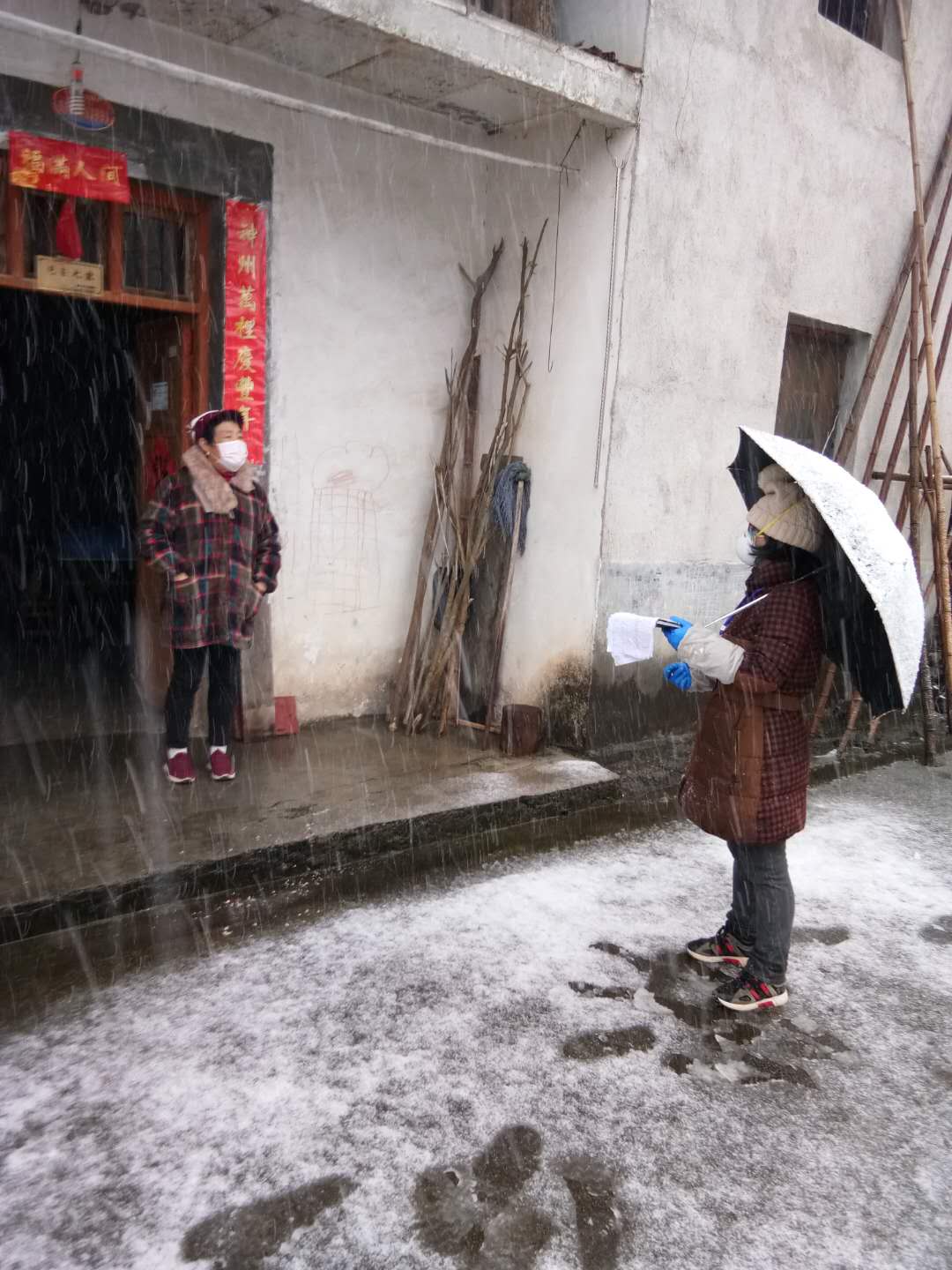 抗击疫情不漏一户一人,疫情防控不落一户不漏一人