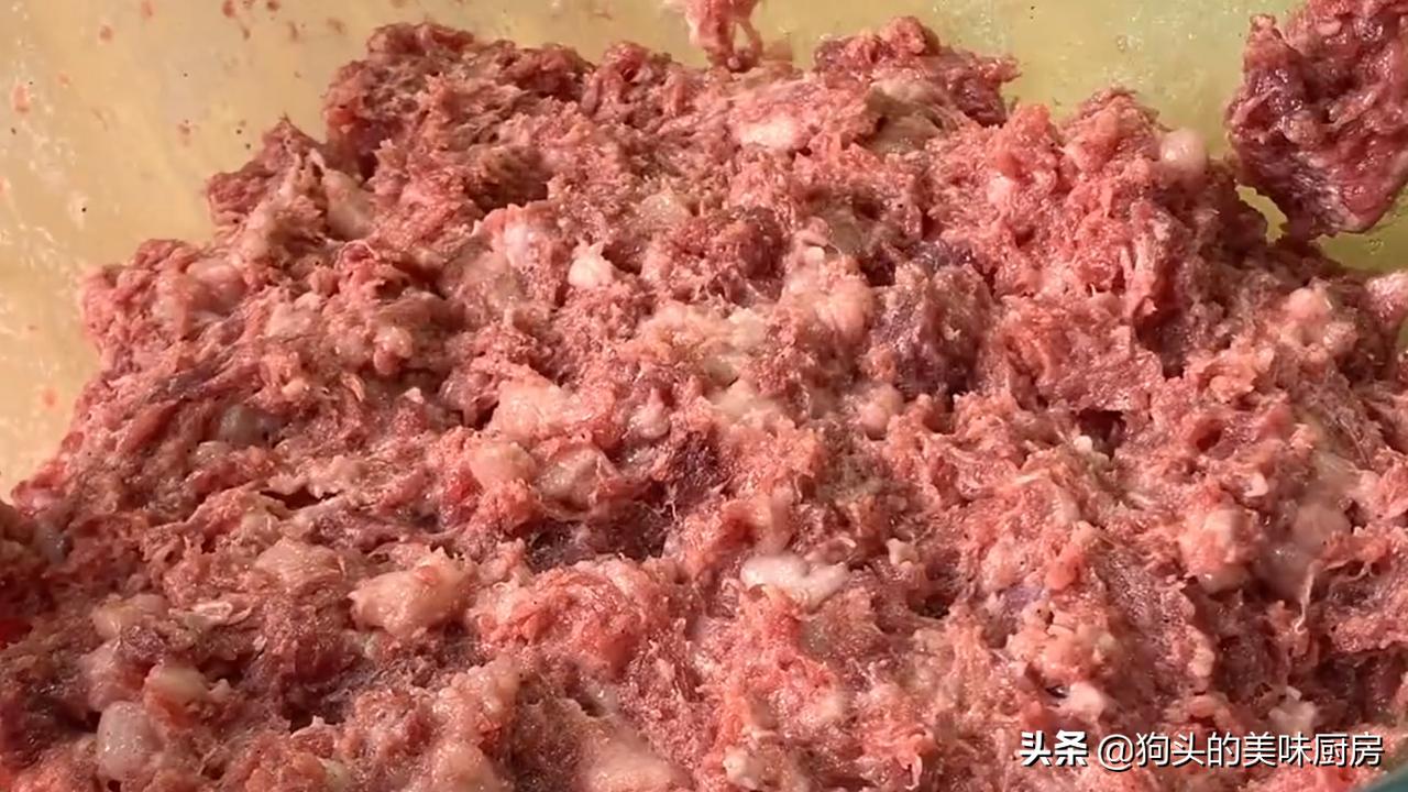 纯手工香肠的做法大全,家庭版香肠的制作方法和配方